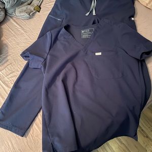 Figs yola  medium petite women’s scub set (navy)